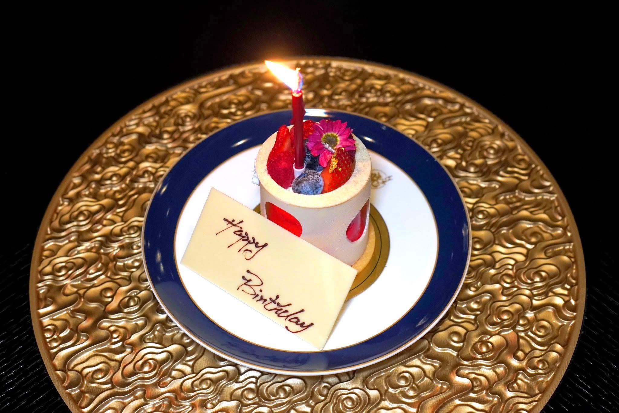 Birthday Cake เค้กพิเศษสำหรับผู้มาเฉลิมฉลองวันเกิด